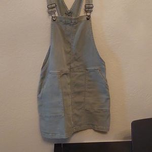 Overall dress jumper